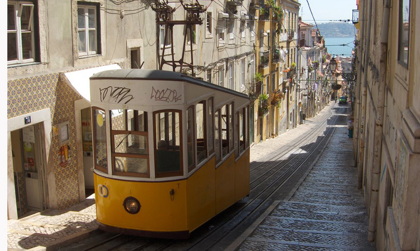 Lisabon elevador da Bica